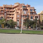 Apartamento en primera línea de playa, con vistas a la playa