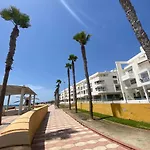 Apartamento en Primera Línea de Playa