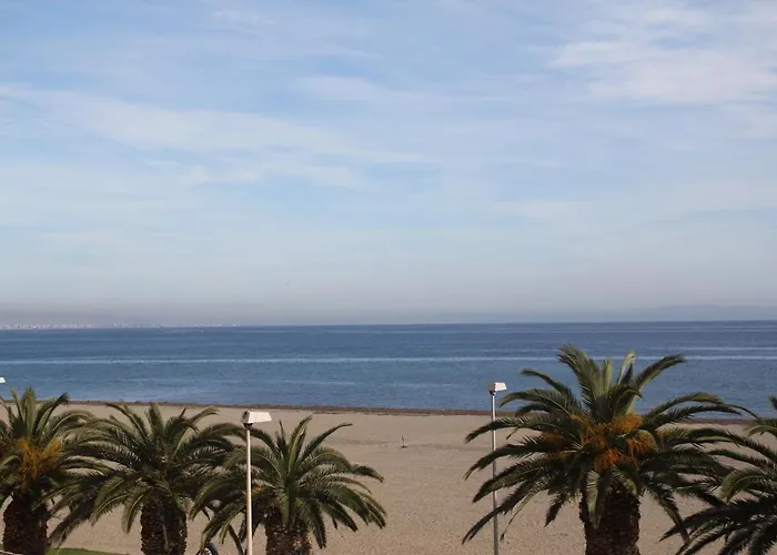 Apartamento en primera línea de playa, con vistas a la playa