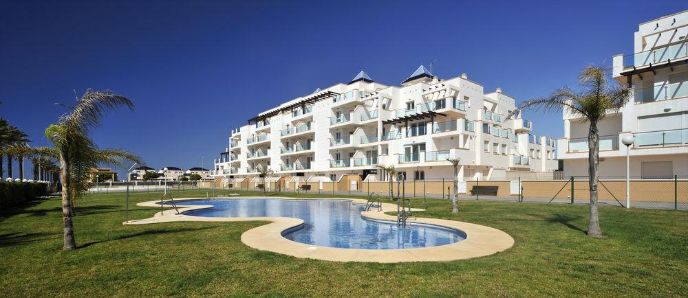 Pierre & Almeria Apartment