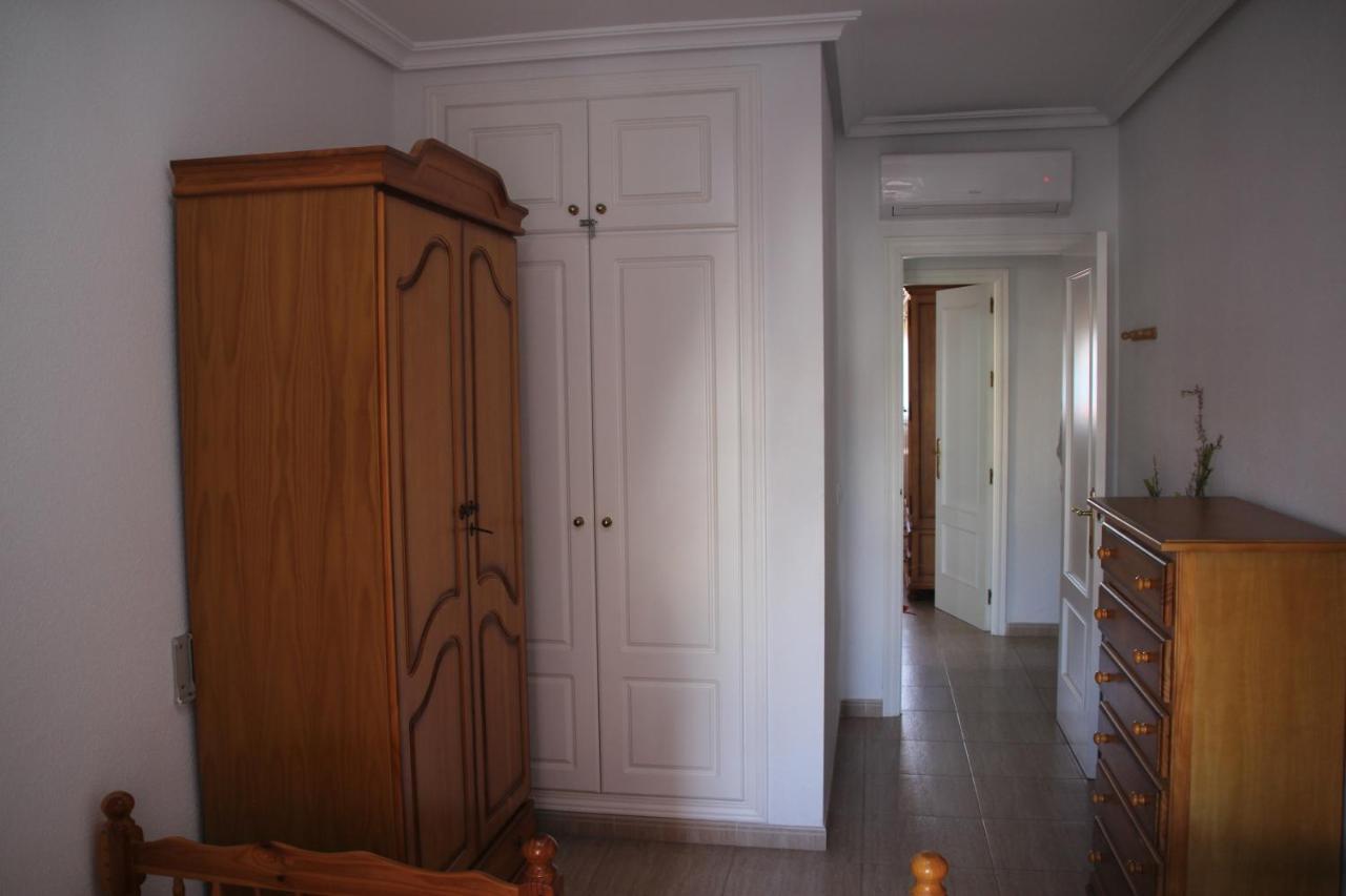 Apartamento En Primera Línea De Playa, Con Vistas A La Playa