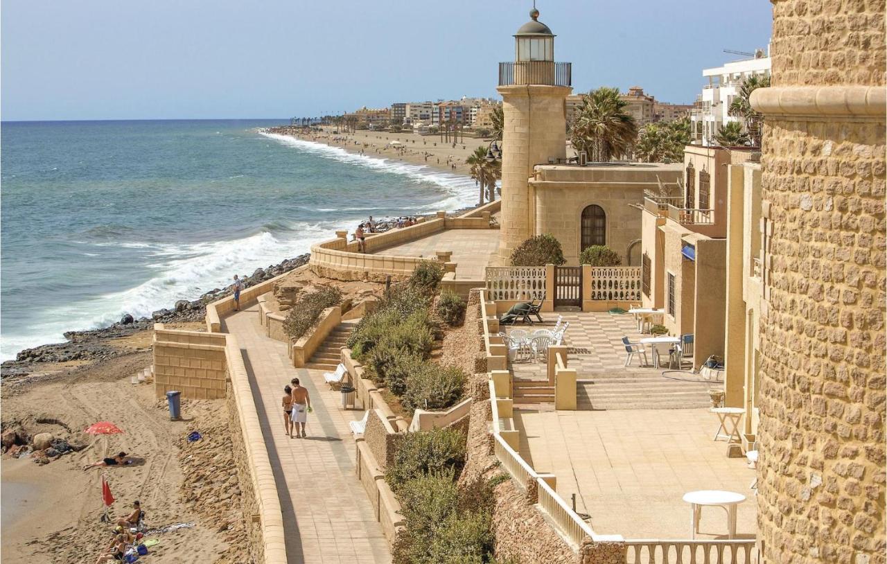 Amazing In With 1 Bedrooms, Wifi And Outdoor Swimming Pool * Roquetas de Mar