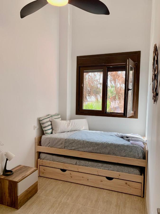 Casa Playa: Spacious 12-person Retreat With Pool And Beachside Comfort Holiday home