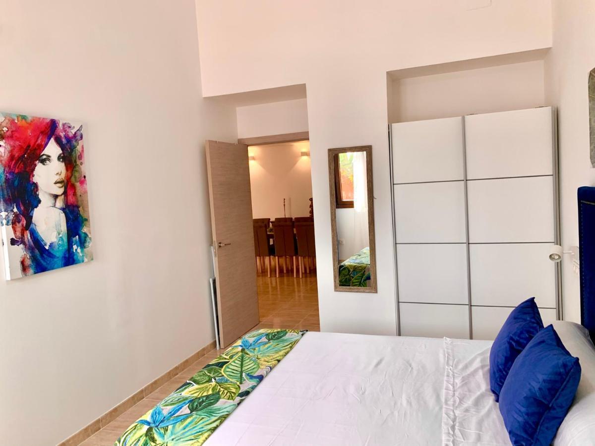Casa Playa: Spacious 12-person Retreat With Pool And Beachside Comfort Roquetas de Mar