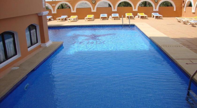 Casa Playa: Spacious 12-person Retreat With Pool And Beachside Comfort * Roquetas de Mar