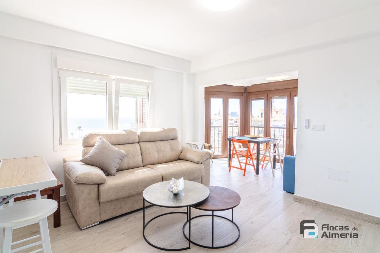 Atico Las Gaviotas R&r Apartment