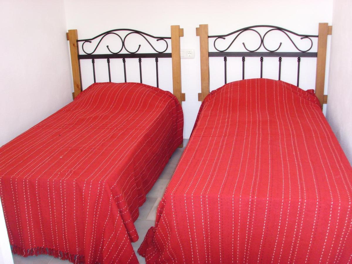 2 Bedroomed, Penthouse With Sea And Mountain Views *