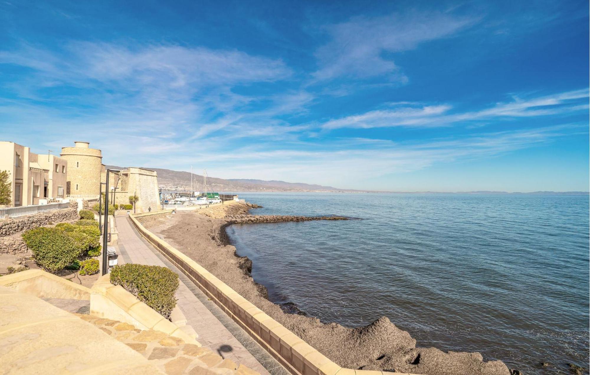 Apartamento 1 Bedroom Gorgeous In
