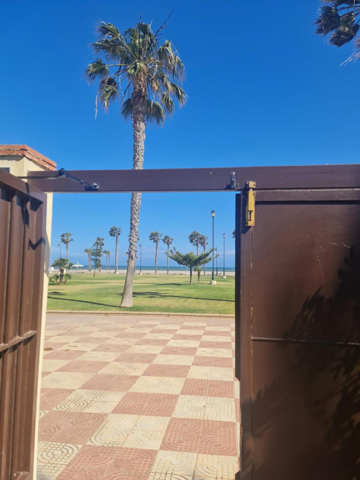 Romana Con Piscina Privada Y Vistas Al Jardin * Roquetas de Mar