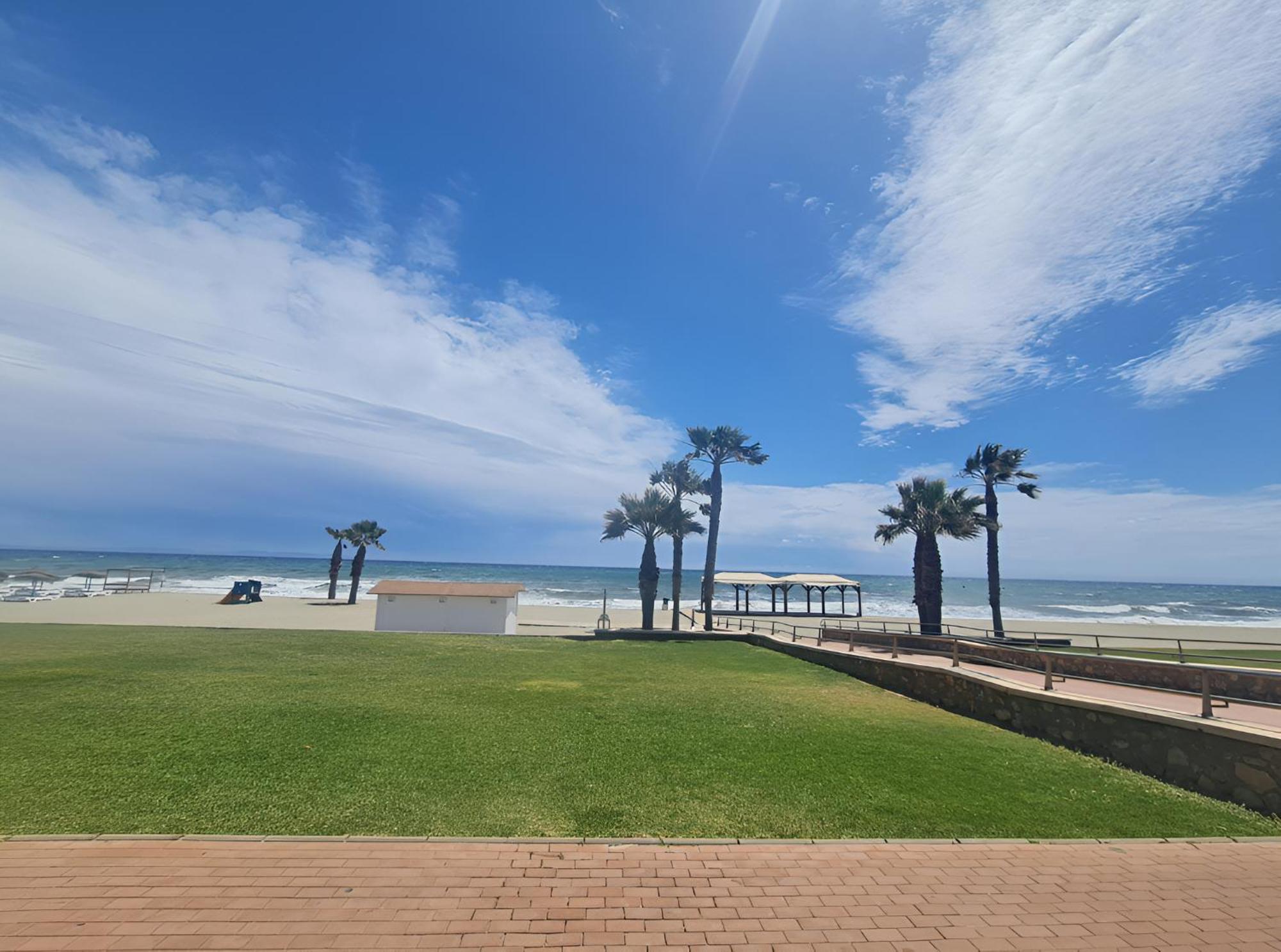 Romana Con Piscina Privada Y Vistas Al Jardin Apartamento Roquetas de Mar