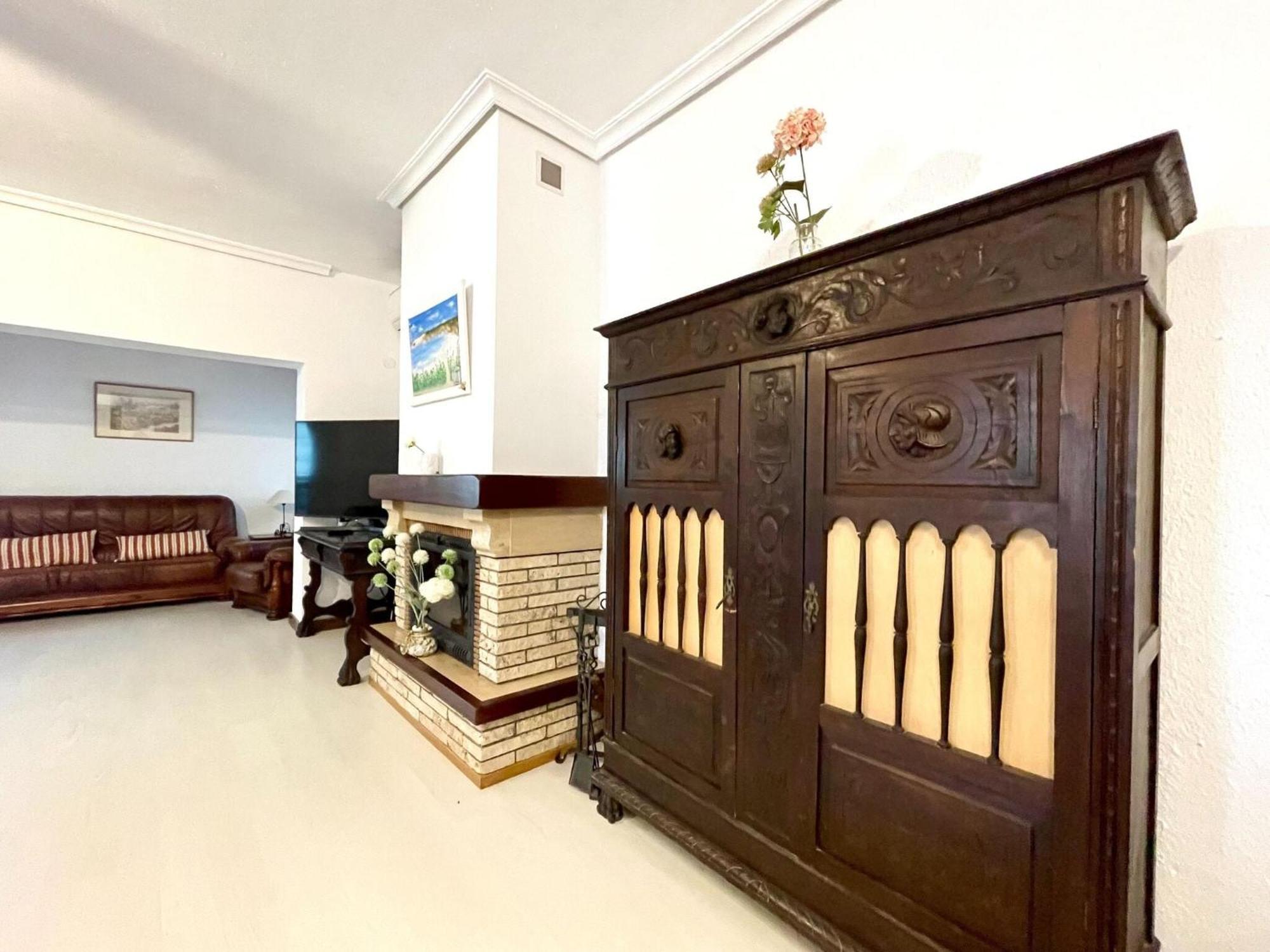 In Roquetas With Garden And Private Pool Villa *