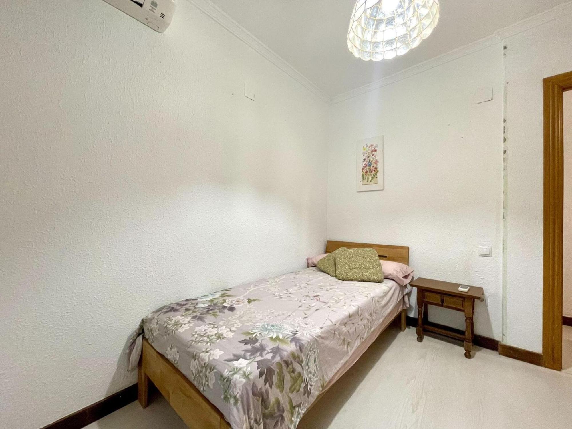 In Roquetas With Garden And Private Pool Villa *
