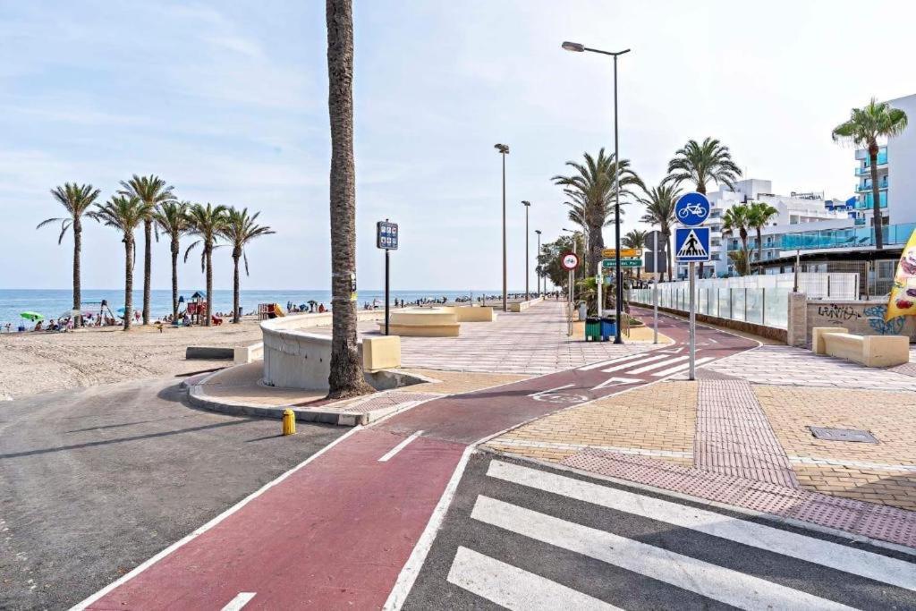 Don Paco 1-linea Playa-piscina-aire Acondicionado-parking * Roquetas de Mar