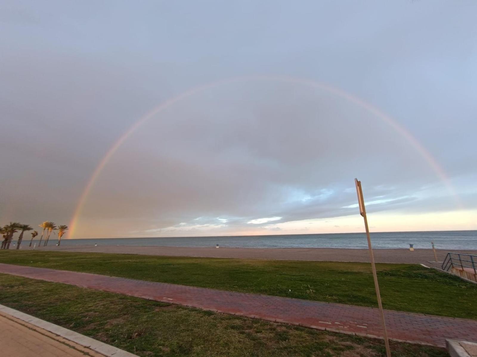 Atico Frente Al Mar, Un 