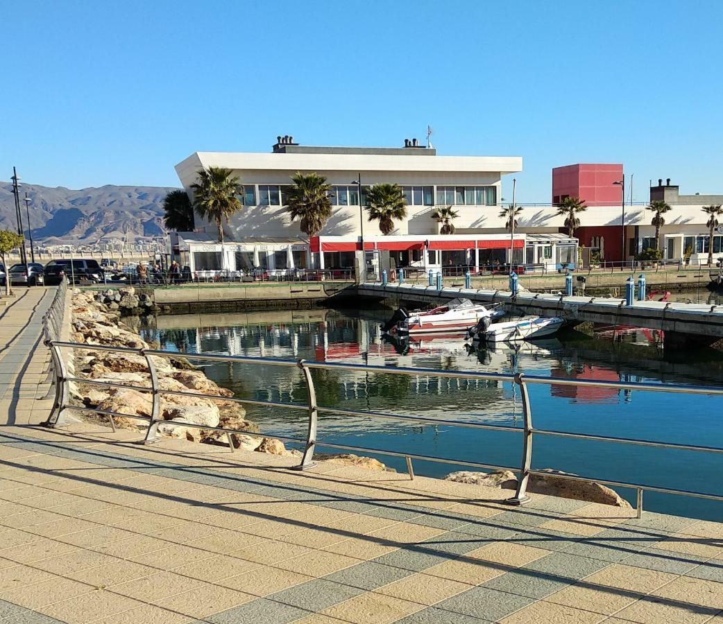 Apartamento En Puerto De * Roquetas de Mar