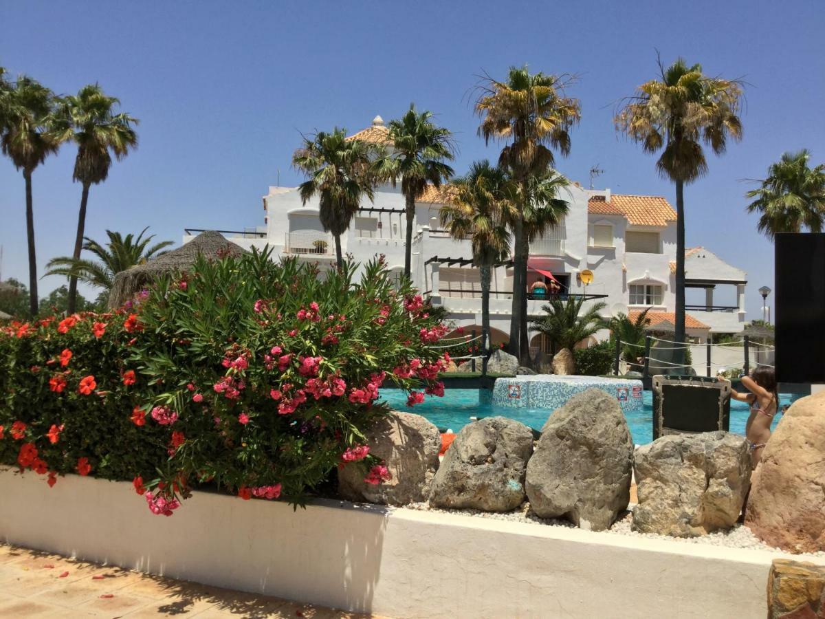 Bajó En El Campo De Golf, Orientación Ideal Todo El Año Piscina-terraza Solárium-wifi-sat Apartamento
