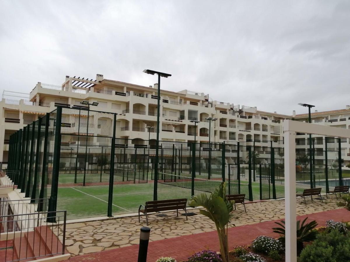 Apartamento Entre El Mar Y El Golf. Wifi Privado.