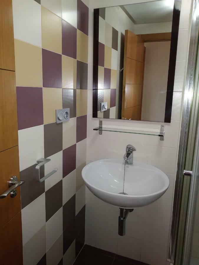 Entre El Mar Y El Golf. Wifi Privado. Apartamento *