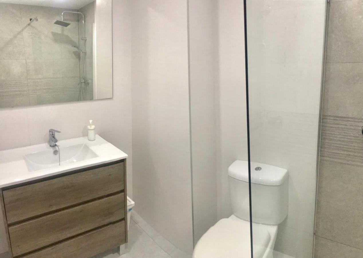 Estupendo Apartamento Reformado Con Vistas Al Mar! *