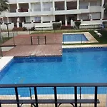Apartamento en Vereda Golf Primera línea