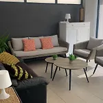 Apartamento de Lujo en primera linea playa, Piscina, Tenis, Padel, Gimnasio, Wifi, Garaje