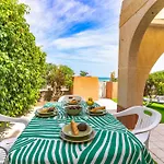 Beach House R&R