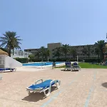 Apto Tropicana Con Salida Directa Al Mar Y Piscina