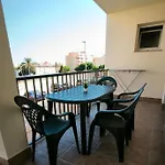 Apartamento Dos Habitaciones Con Piscina Y Gran Terraza