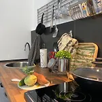 La Margarita Beach Apartment, Club Tropicana