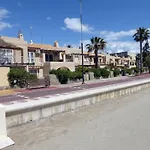 Lovely 2 Bedroom Apartment With Pool