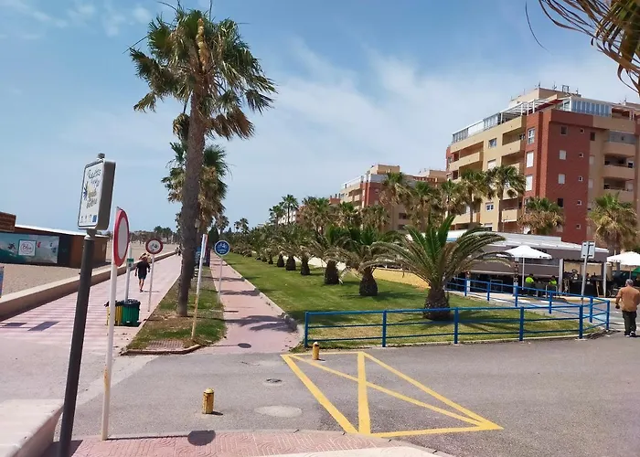 Apartamentos la romanilla a 200metros de la playa