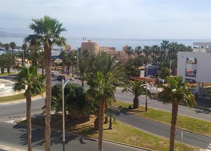 Apartamento Roquetas playa con WIFI