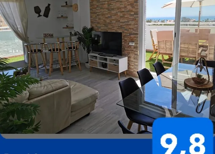 Ático 4 dormitorios cerca de la playa con gran terraza y 2 parkings