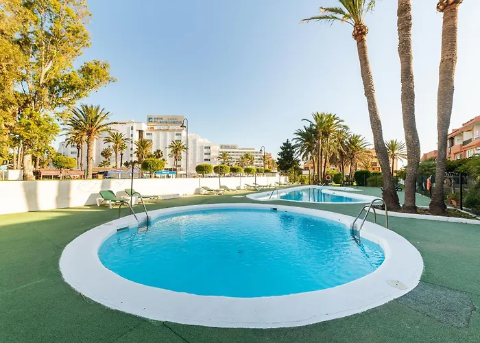 Las Buganvillas
