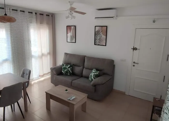 Apartamento Dos Habitaciones Con Piscina Y Gran Terraza