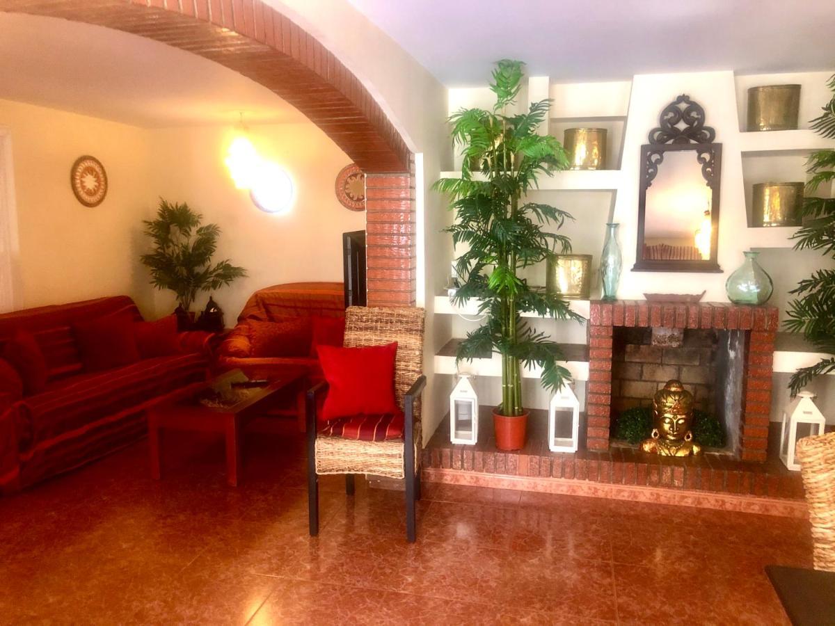 Gran Casa Con Terraza A 3 Min Playa Con Wifi - Rodeada De Servicios *