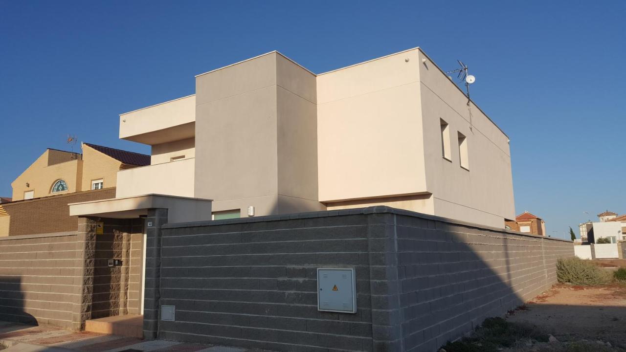 5 Bedrooms Private House 300m From * Roquetas de Mar