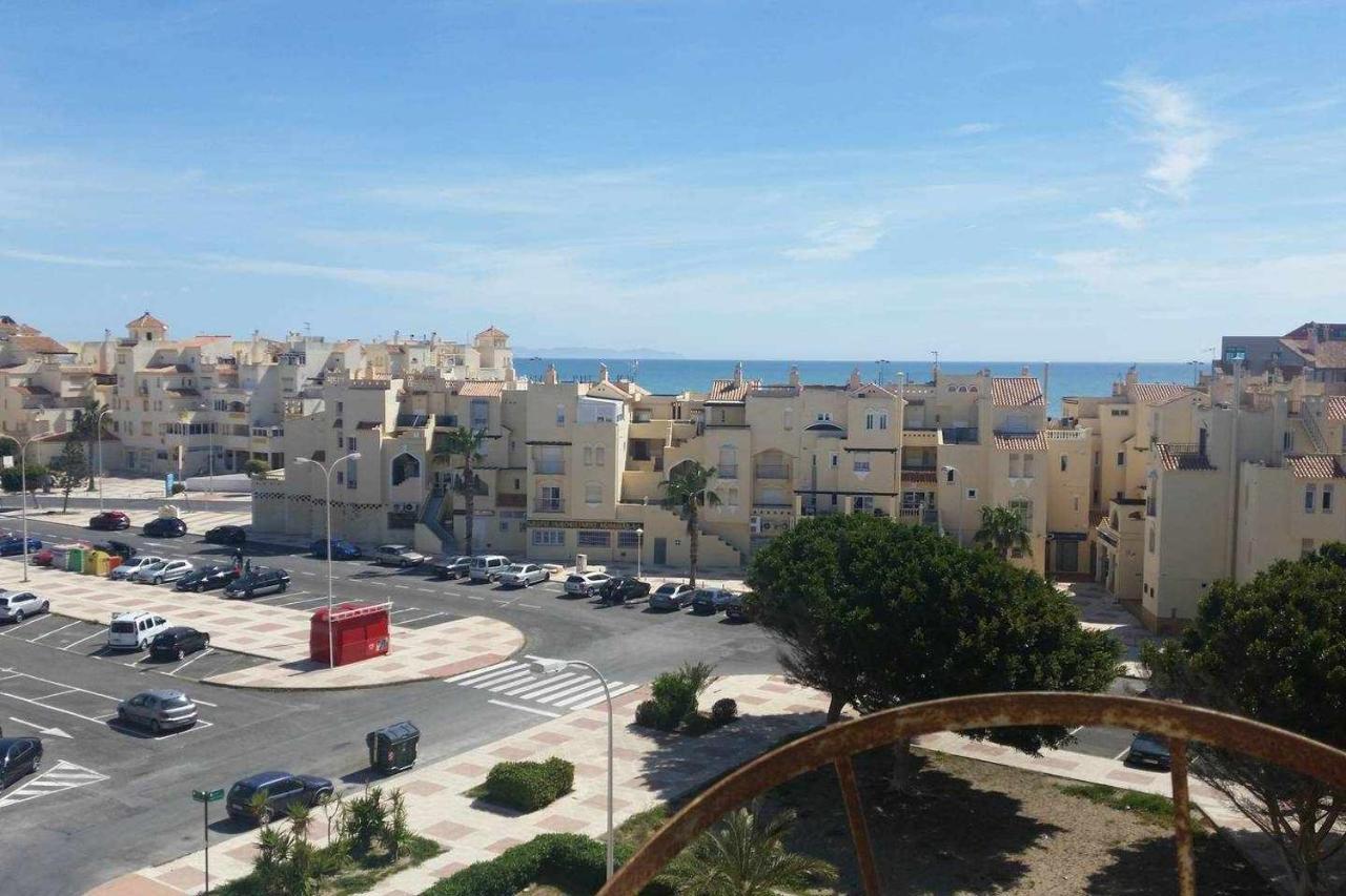 ático Con Solárium Wifi Y Piscina Apartamento Roquetas de Mar