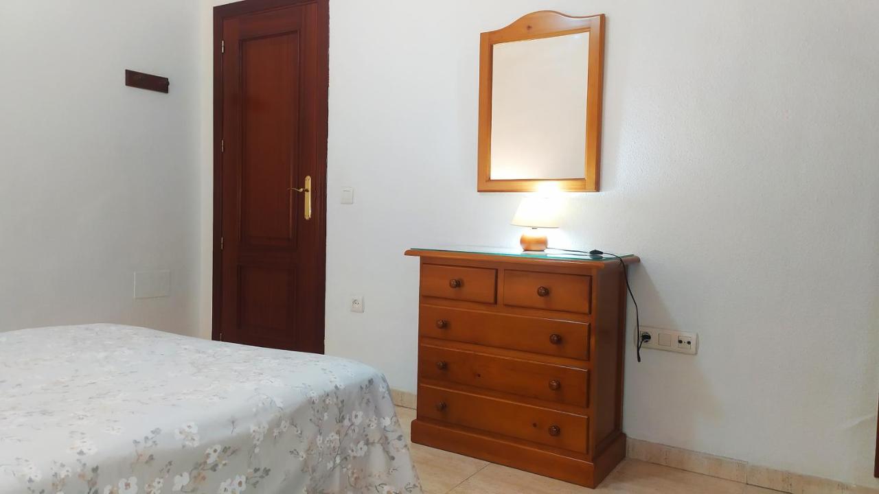 Roquetas De Mar, Apartamento, 2 Dormitorios, Urbanización Salinas, Cerca De La Playa, De Restaurantes Y Bares De Tapas Apartamento