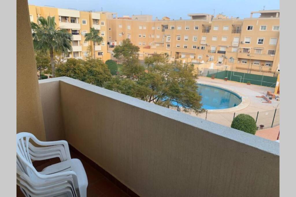 3 En La Playa De Almeria. Apartment