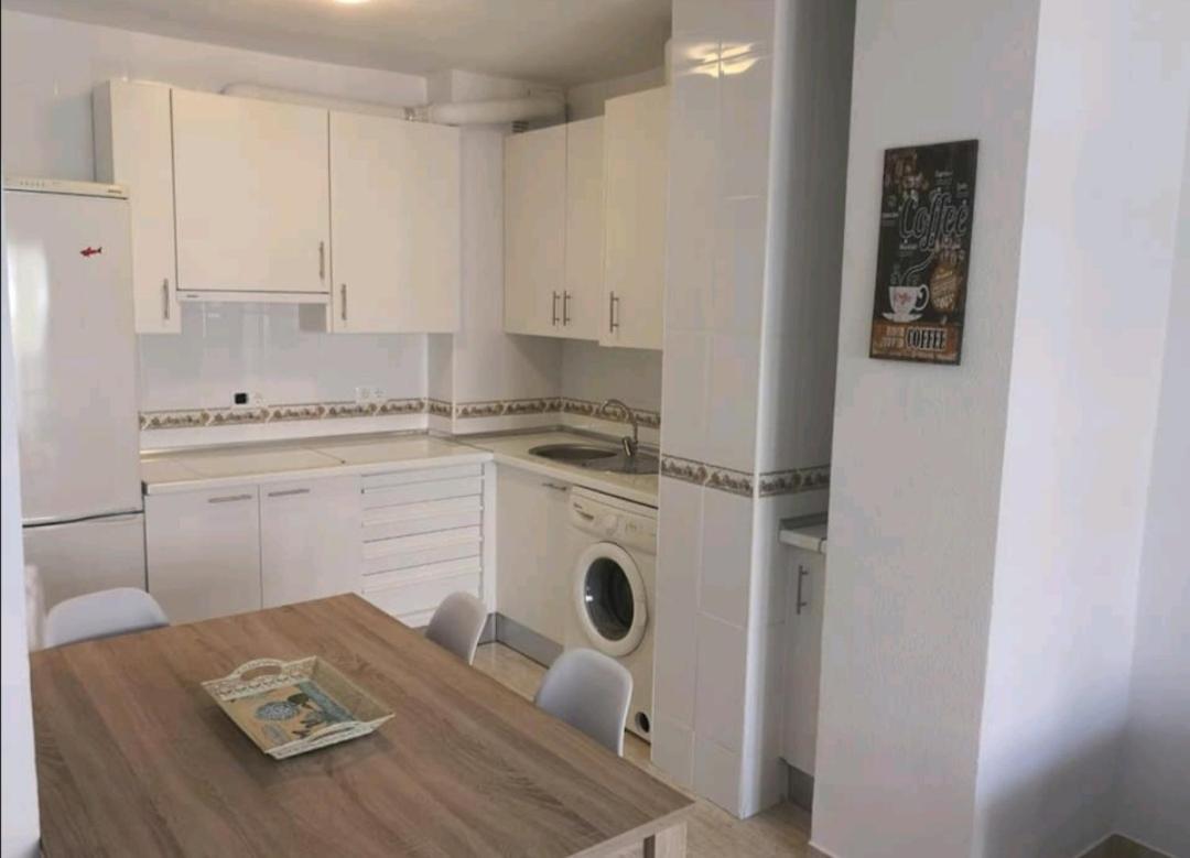 En Roquetas, A 900 Metros De La Playa, Con Piscina, Junto A Bares . En Las Salinas De Roquetas De Mar Apartment *