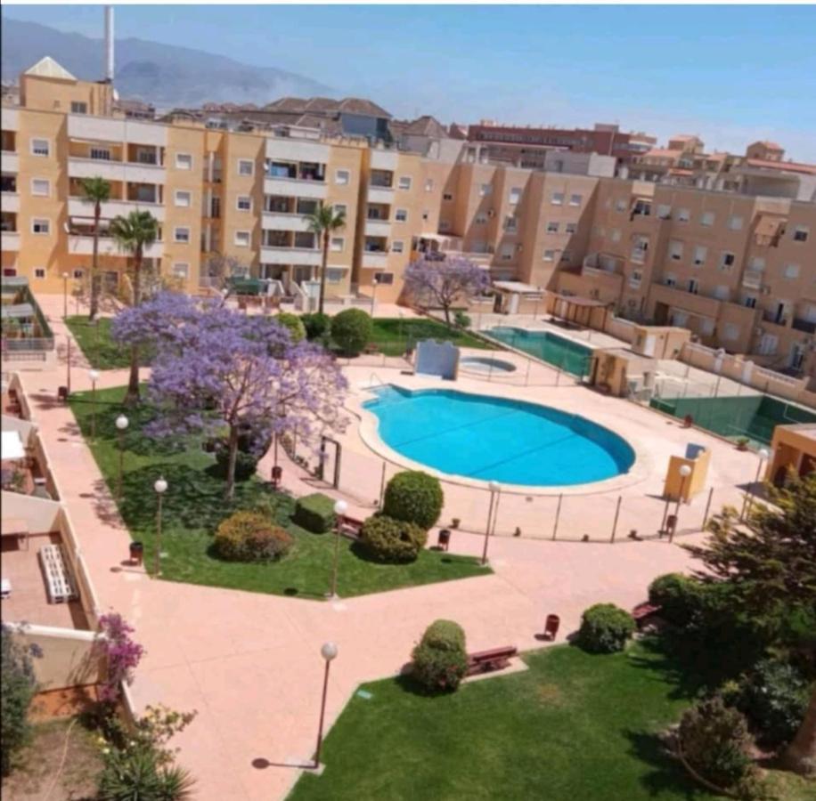 En Roquetas, A 900 Metros De La Playa, Con Piscina, Junto A Bares . En Las Salinas De Roquetas De Mar Apartment *