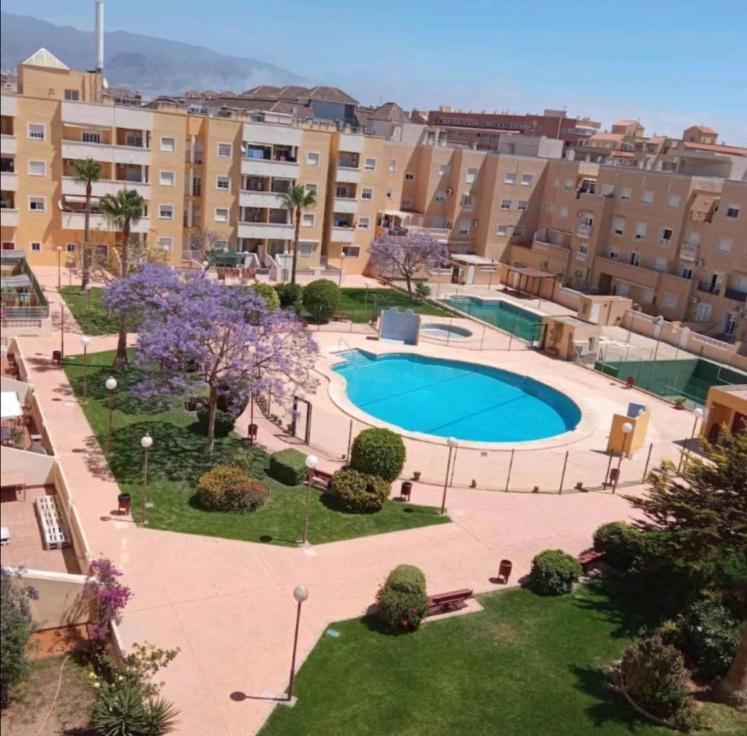 Roquetas De Mar, Apartamento, 2 Dormitorios, Urbanización Salinas, Cerca De La Playa, De Restaurantes Y Bares De Tapas Apartamento Roquetas de Mar