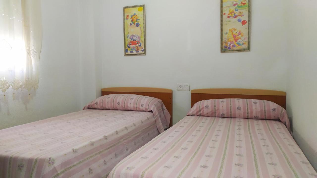 Roquetas De Mar, Apartamento, 2 Dormitorios, Urbanización Salinas, Cerca De La Playa, De Restaurantes Y Bares De Tapas Apartamento Roquetas de Mar