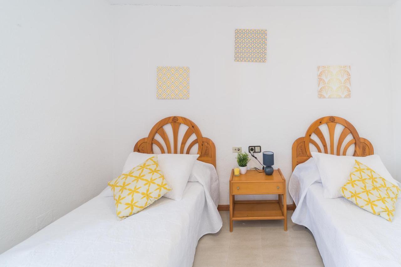 Expoholidays-chalet Bahari Primera Linea De Playa * Roquetas de Mar