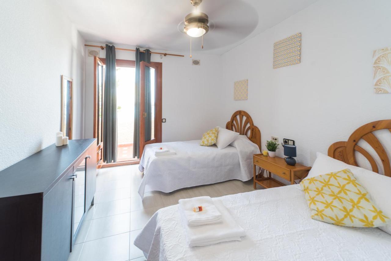 Expoholidays-chalet Bahari Primera Linea De Playa Сasa de vacaciones Roquetas de Mar