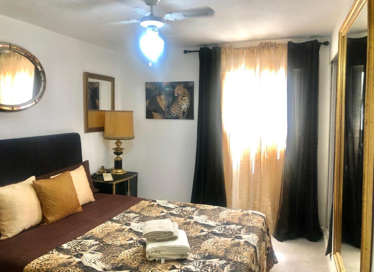Casita A 3 Minutos De La Playa Con Aire Acondicionado E Internet * Roquetas de Mar