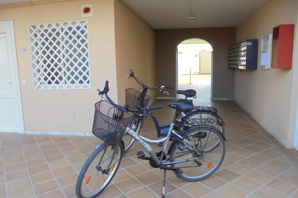 Los Hibiscus, Swimming Pool, Beach, Near Golf Apartamento