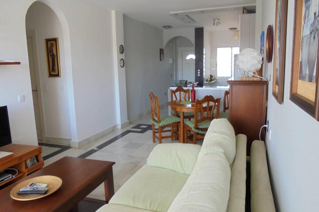 Los Hibiscus, Swimming Pool, Beach, Near Golf Apartamento *