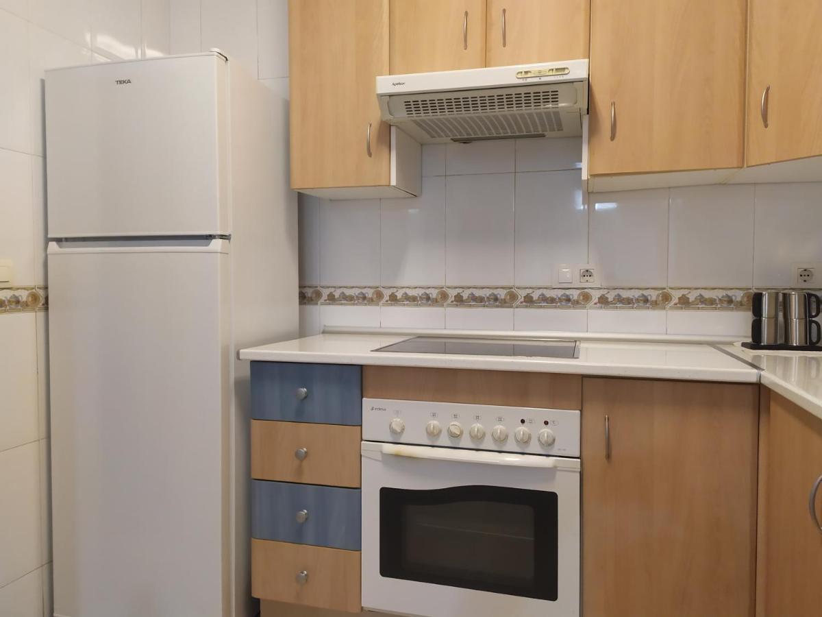 Apartamento Roquetas De Mar, Apartamento, 2 Dormitorios, Urbanización Salinas, Cerca De La Playa, De Restaurantes Y Bares De Tapas *